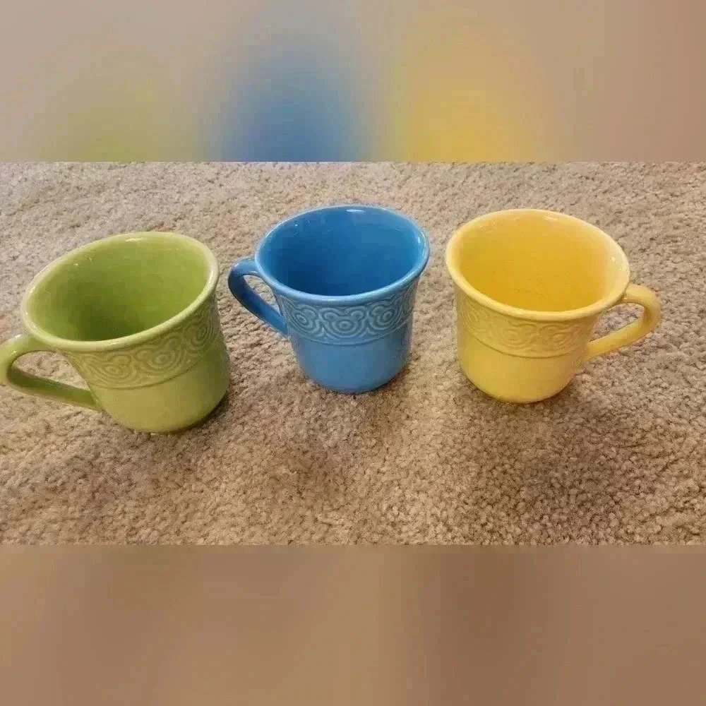 VTG‎ Disney Set of 3 Hidden Mickey Mouse Ears Ceramic Embossed Mugs Portugal